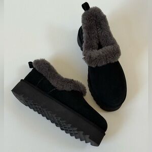 Ugg Nita Shearling Slip on Suede Size Sz 8 (New w/o box)